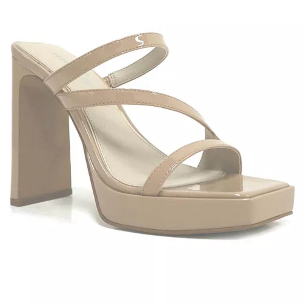 NWT Kenneth Cole New York
Women's Tala Asymmetrical Platform Sandals